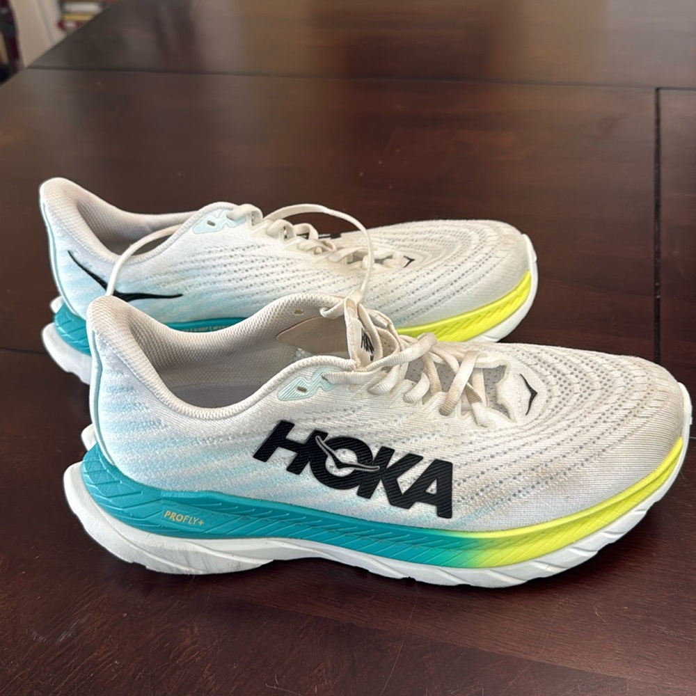 Hoka Mach 5